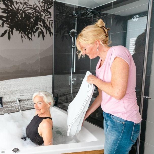 Bellavita Dive Bath Lift - Okotoks HC Pharmacy