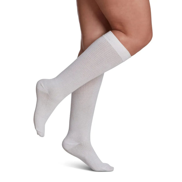 Sigvaris Knee High Casual Cotton Compression Women 15-20mmHg white - Okotoks HC Pharmacy